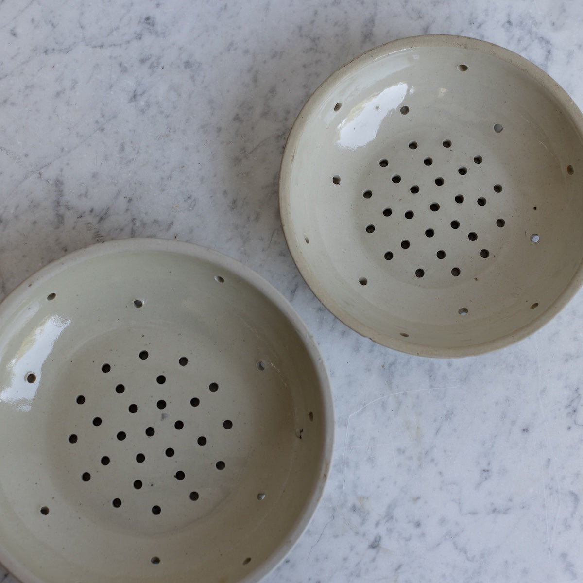 Stoneware Berry Bowl - elsie green - the french kitchen