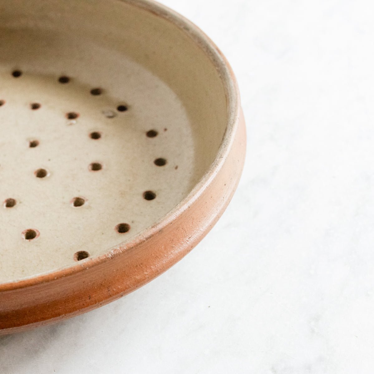 Stoneware Berry Bowl - elsie green - the french kitchen