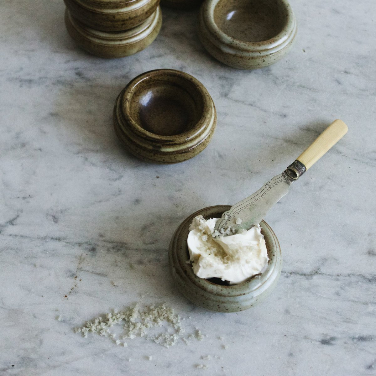 Stoneware Butter Pat Set of 7 - elsie green - the french kitchen