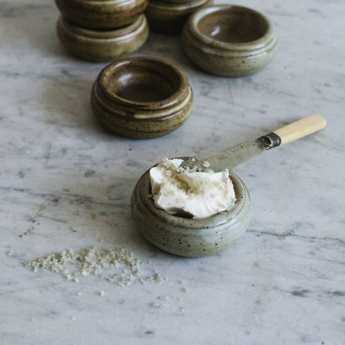 Stoneware Butter Pat Set of 7 - elsie green - the french kitchen