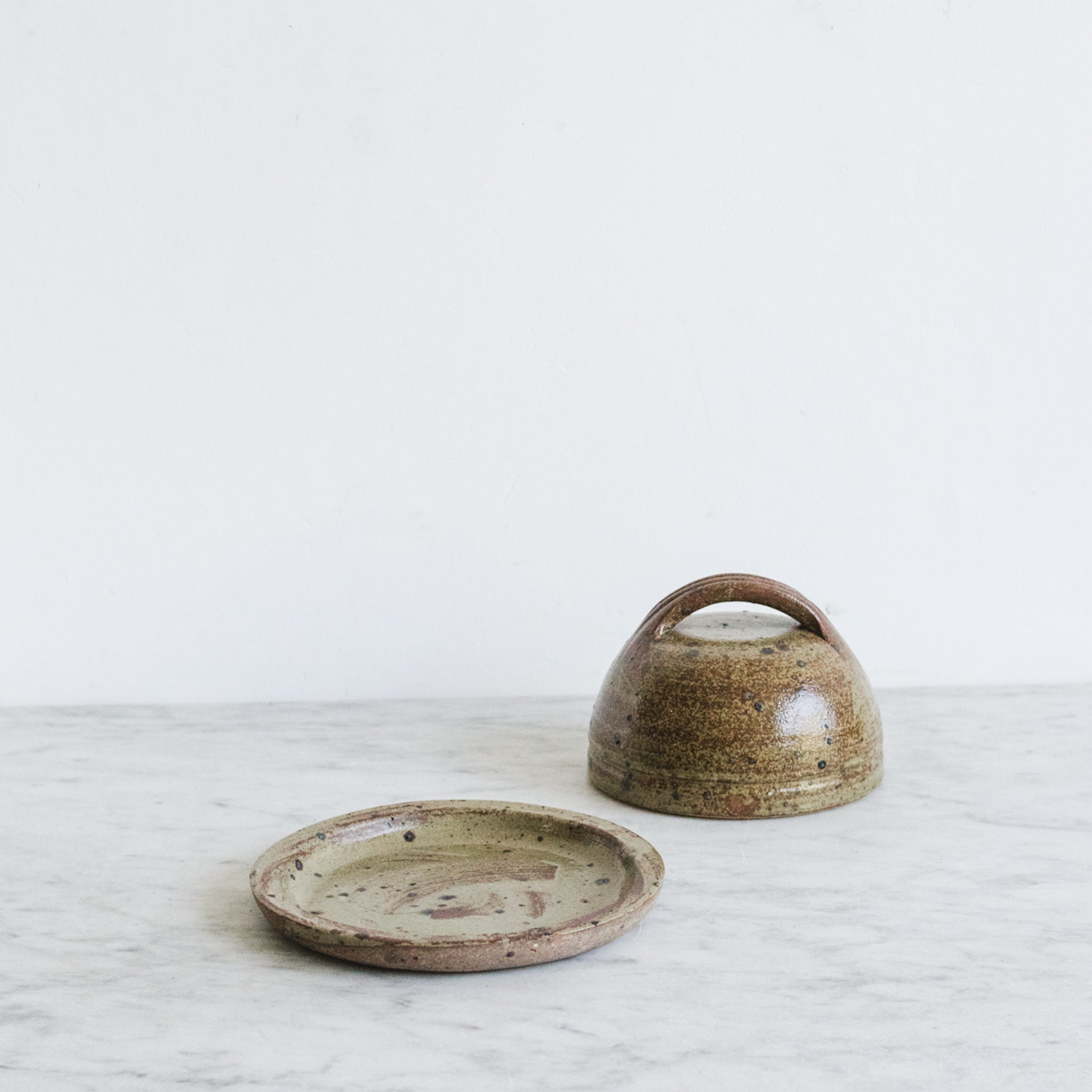 Stoneware Cloche with Plate - elsie green - the french kitchen