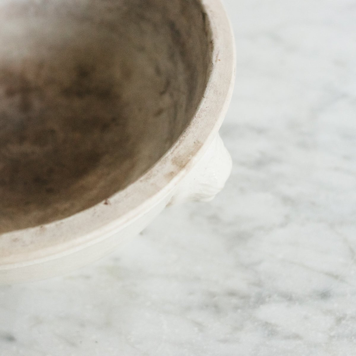 Stoneware Lion Bowl - elsie green - the french kitchen