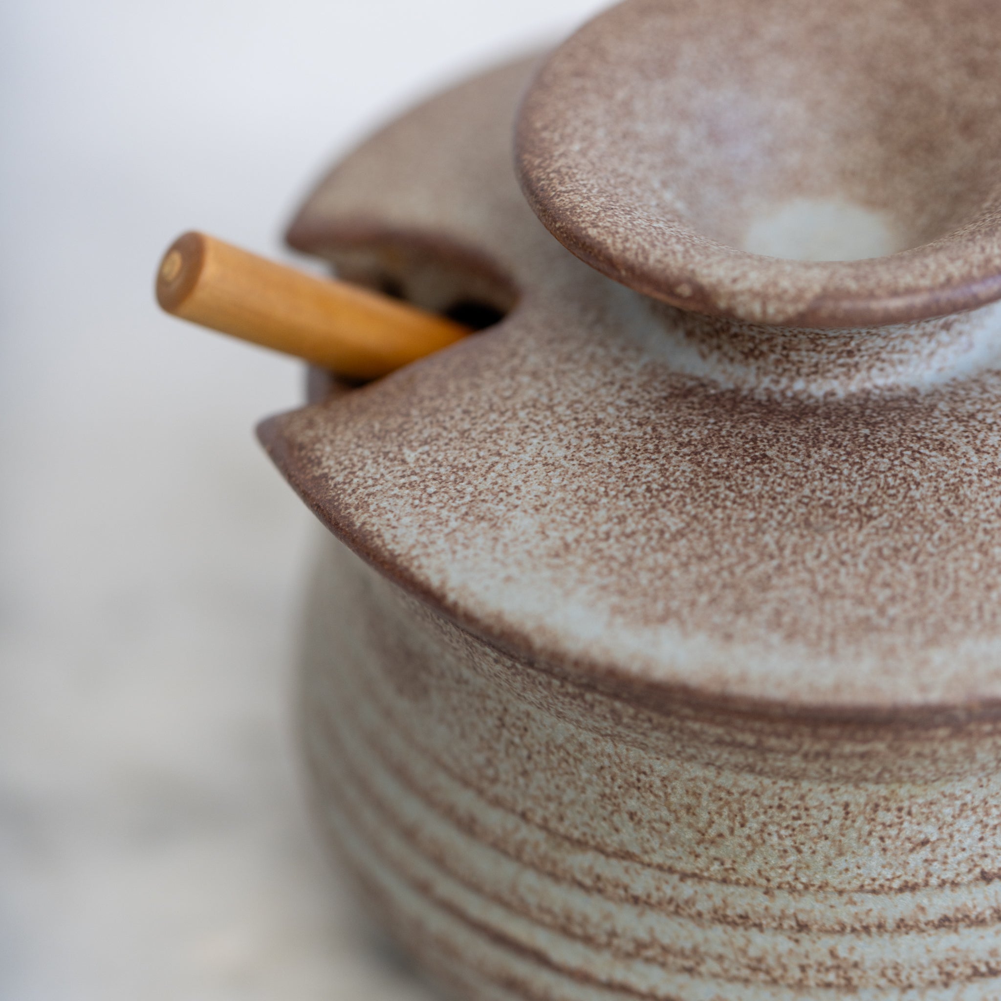 Stoneware Vallauris Mustard Pot - elsie green - the french ktichen