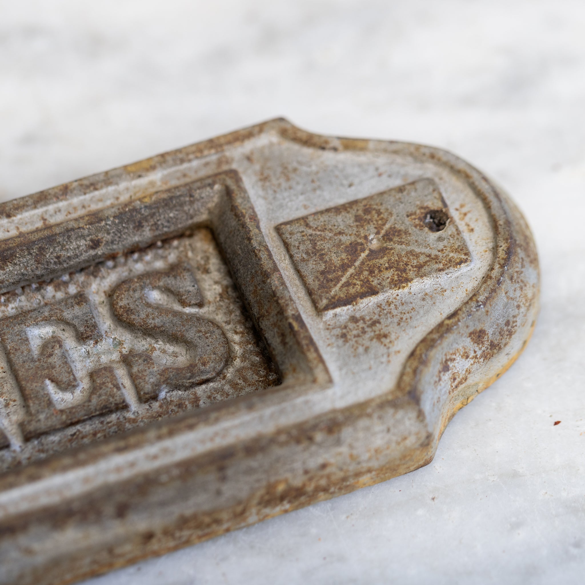 Vintage Letterbox Cover - elsie green - decor