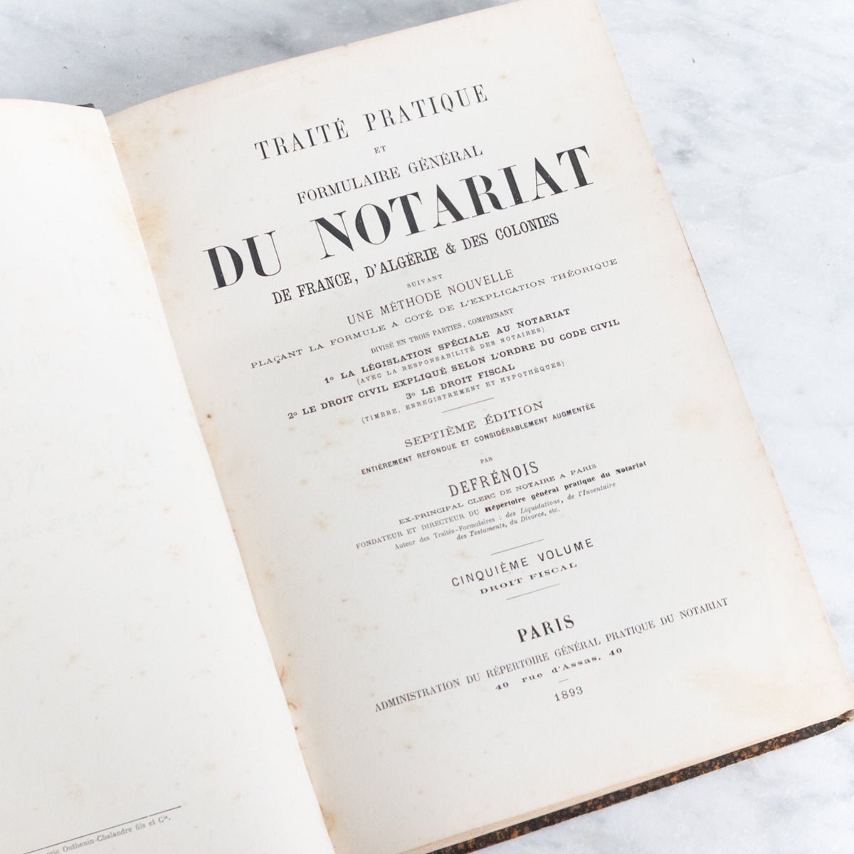 Vintage Library Book | Defrenois du Notariat - elsie green - decor