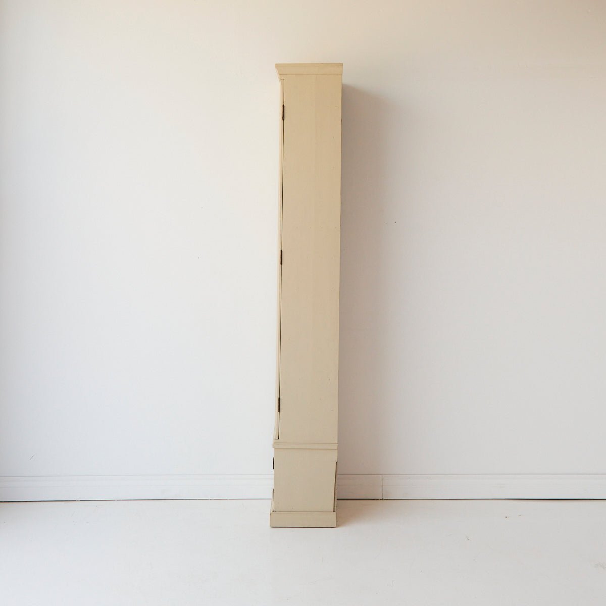 Vintage Linen Closet - elsie green - Furniture + 100 yo .
