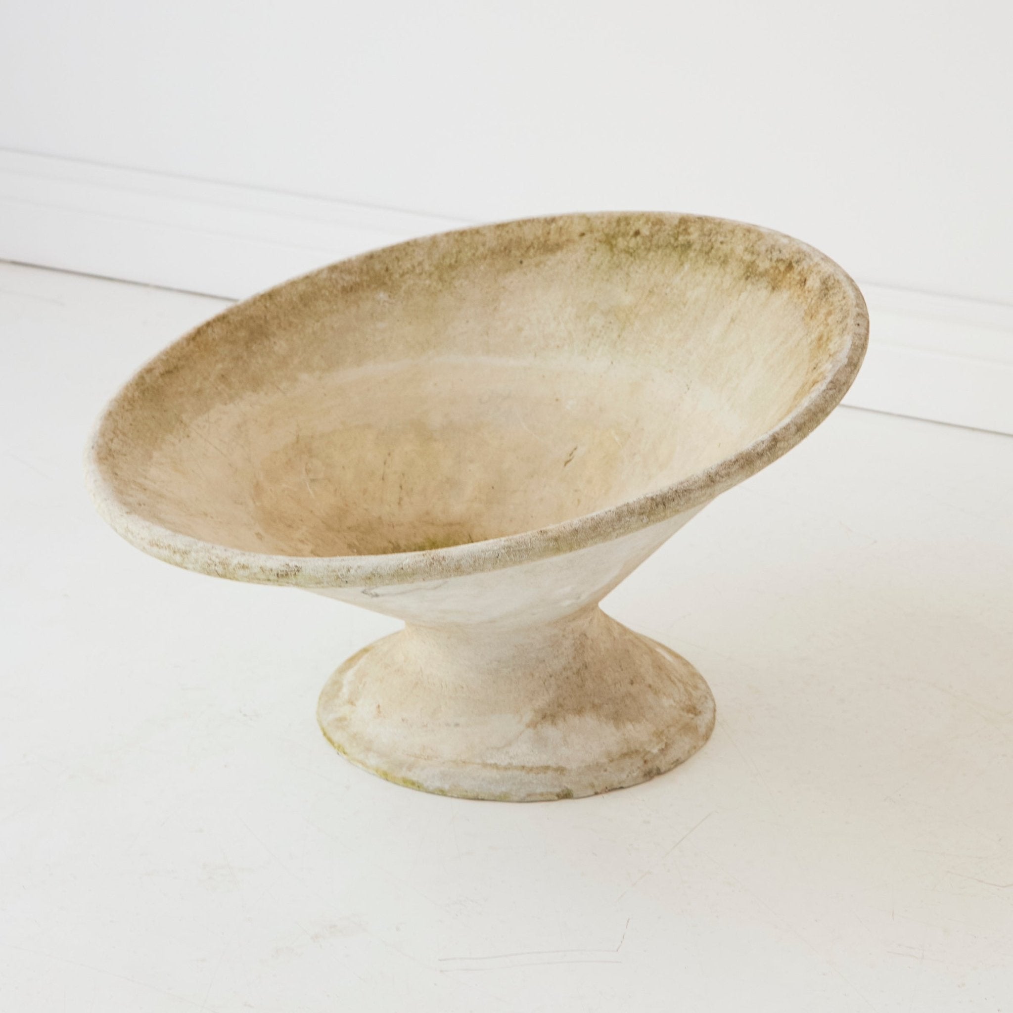 Willy Guhl Tilted Planter - elsie green - furniture