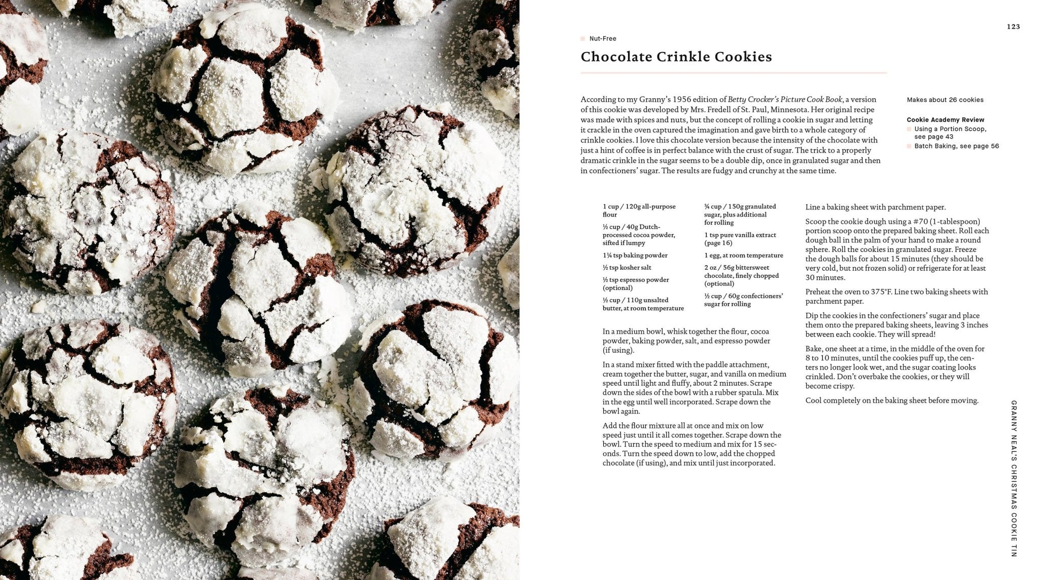 Zoë Bakes Cookies - elsie green - decor