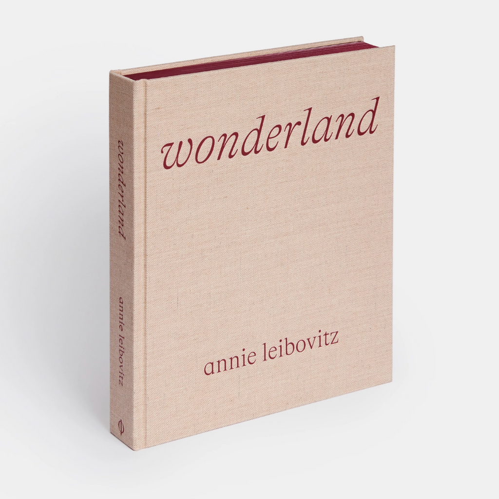 Annie Leibovitz | Wonderland - elsie green