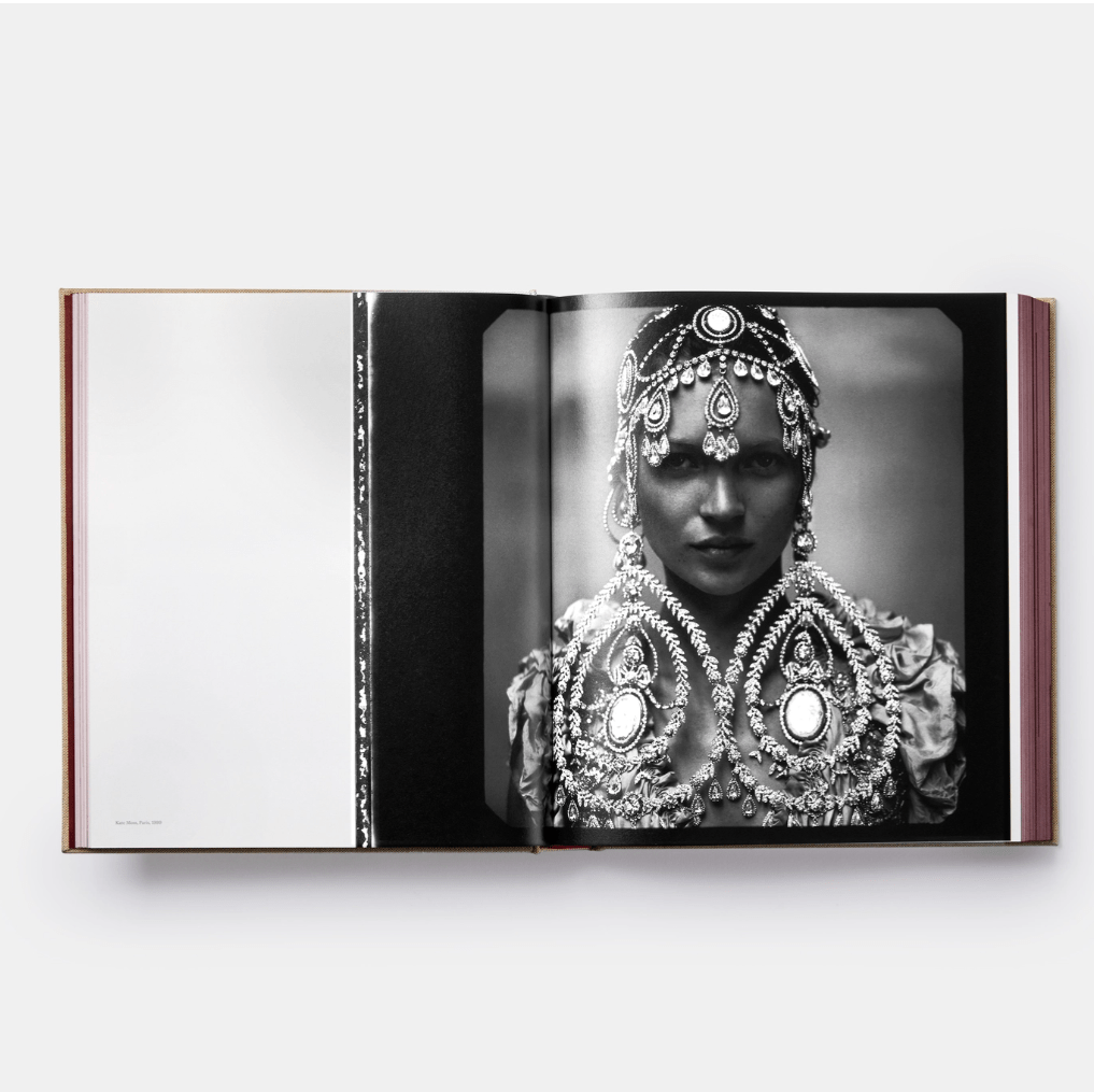 Annie Leibovitz | Wonderland - elsie green - Decor