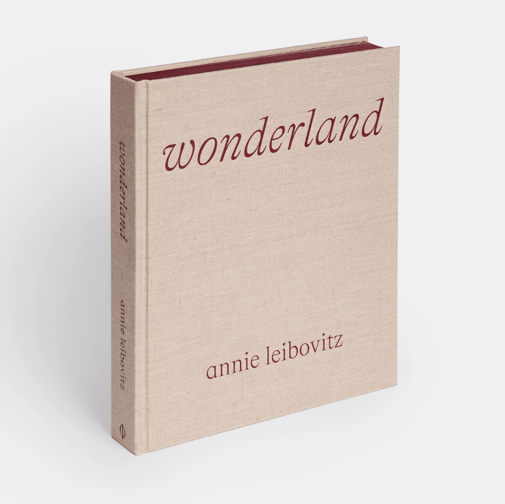 Annie Leibovitz | Wonderland - elsie green - Decor