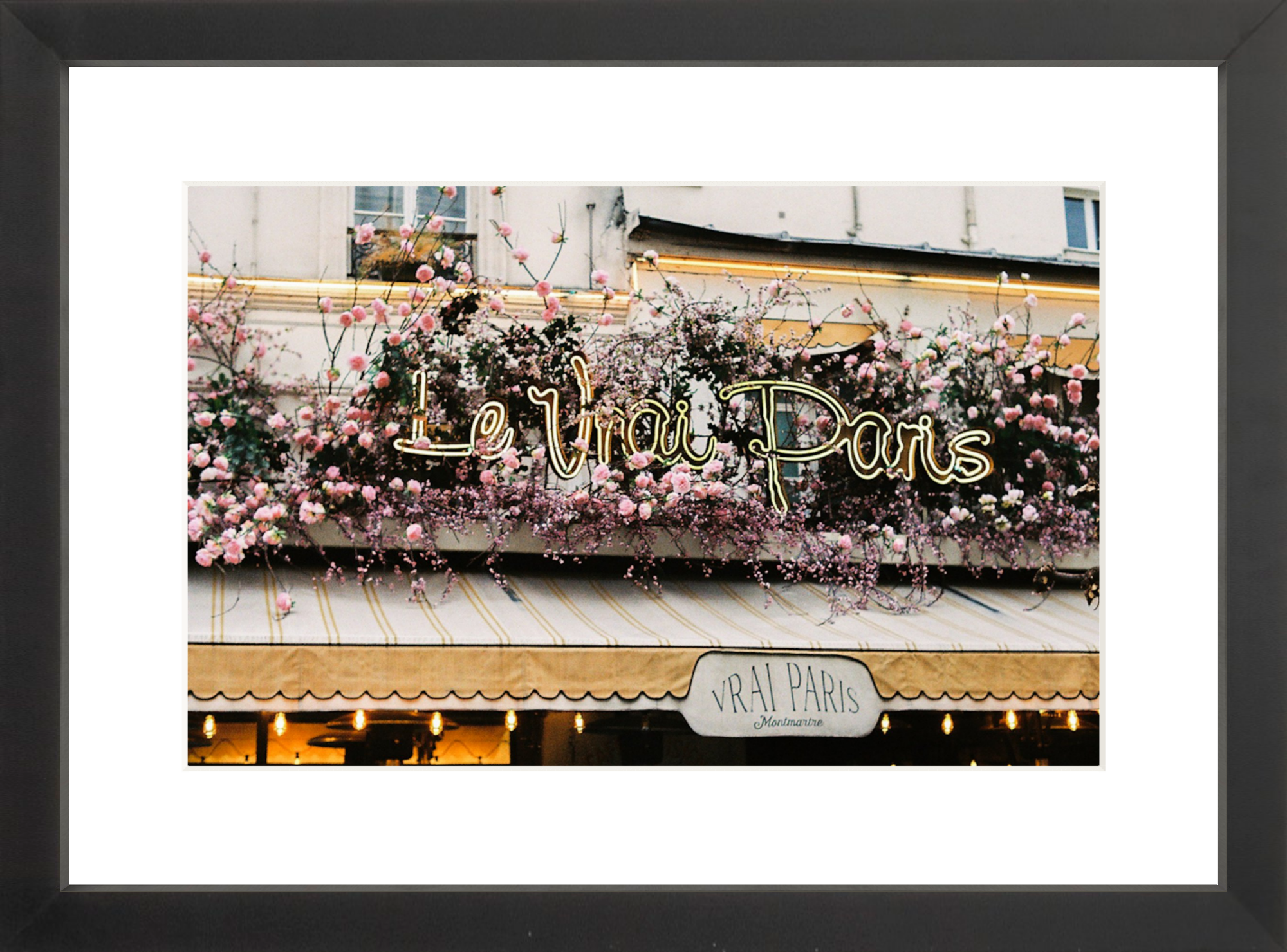 Le Vrai Paris Printed Photograph - elsie green