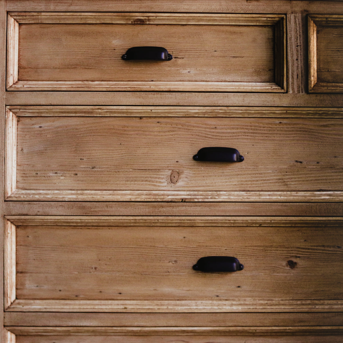 Reclaimed Wood Dresser - elsie green