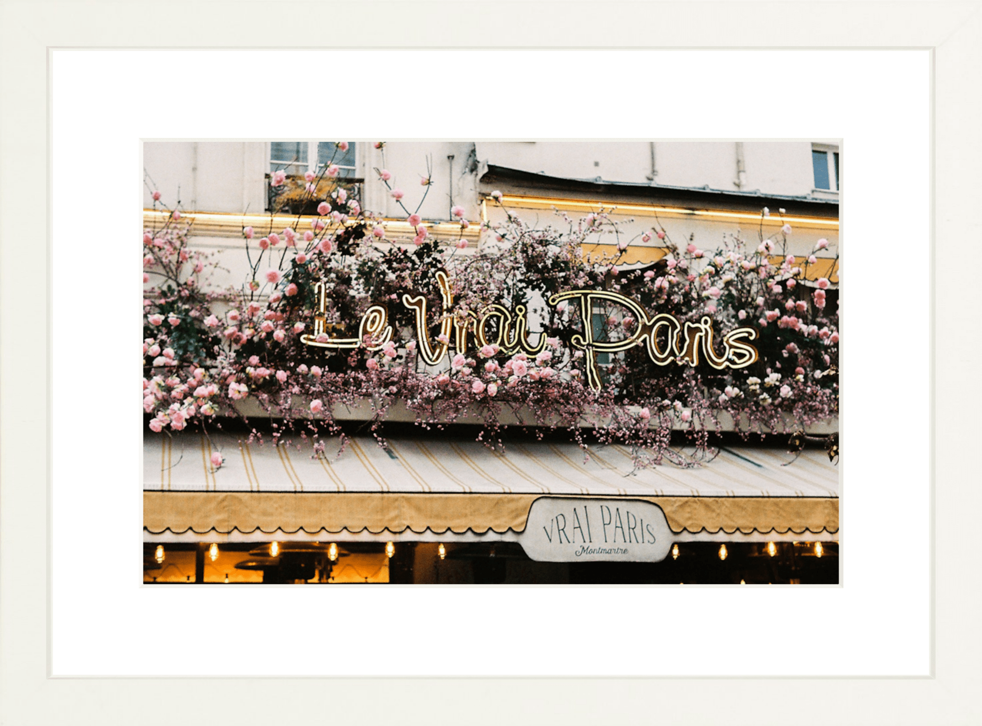 Le Vrai Paris Printed Photograph - elsie green - Art