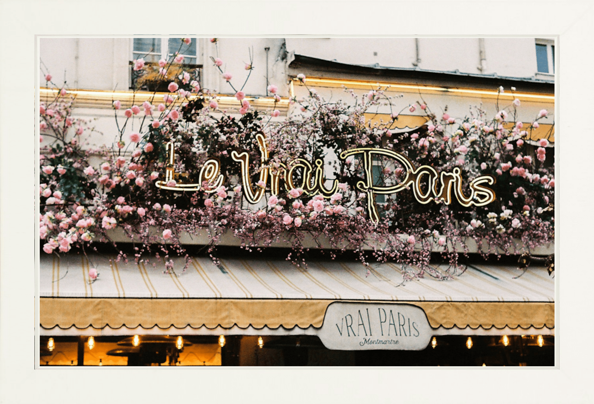 Le Vrai Paris Printed Photograph - elsie green - Art