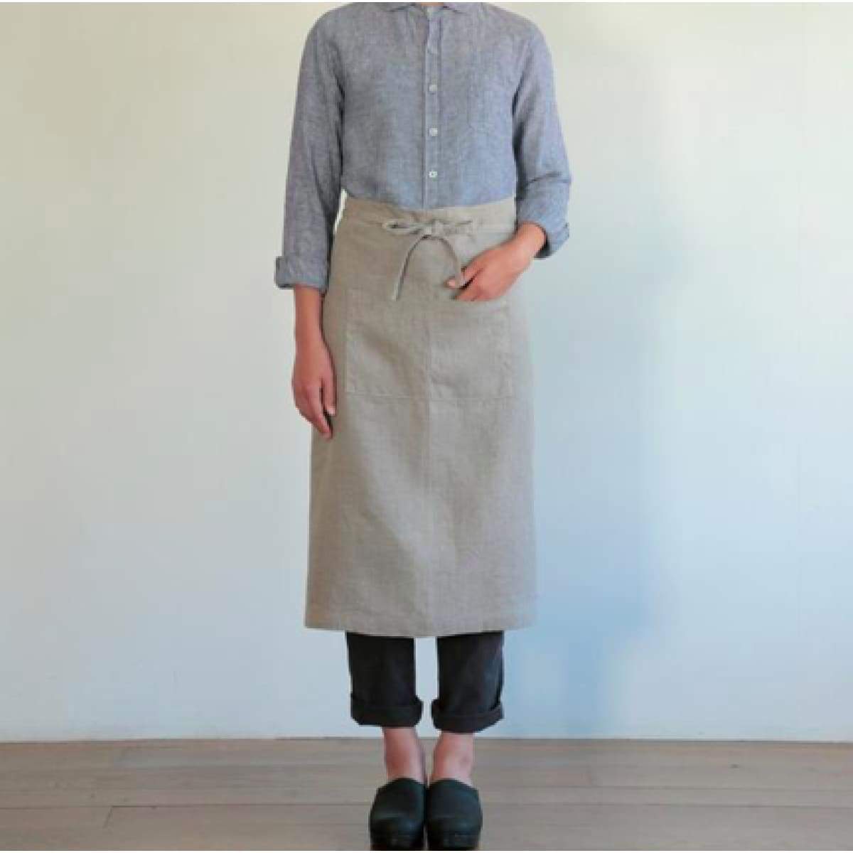 Linen Garcon Apron - elsie green - Textiles