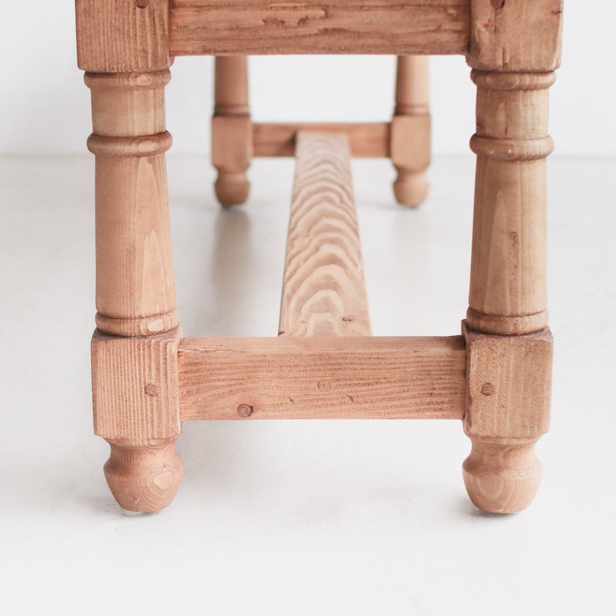 Reclaimed Wood Oval Farm Bench - elsie green - Custom Furniture