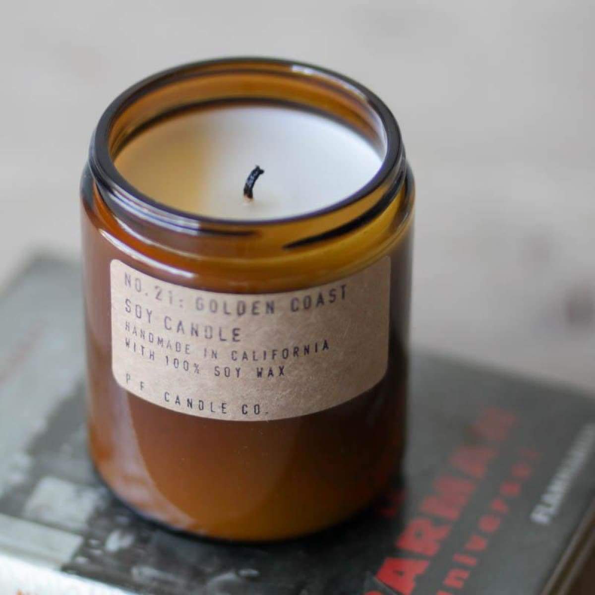 Scented Soy Candle - elsie green - Decor