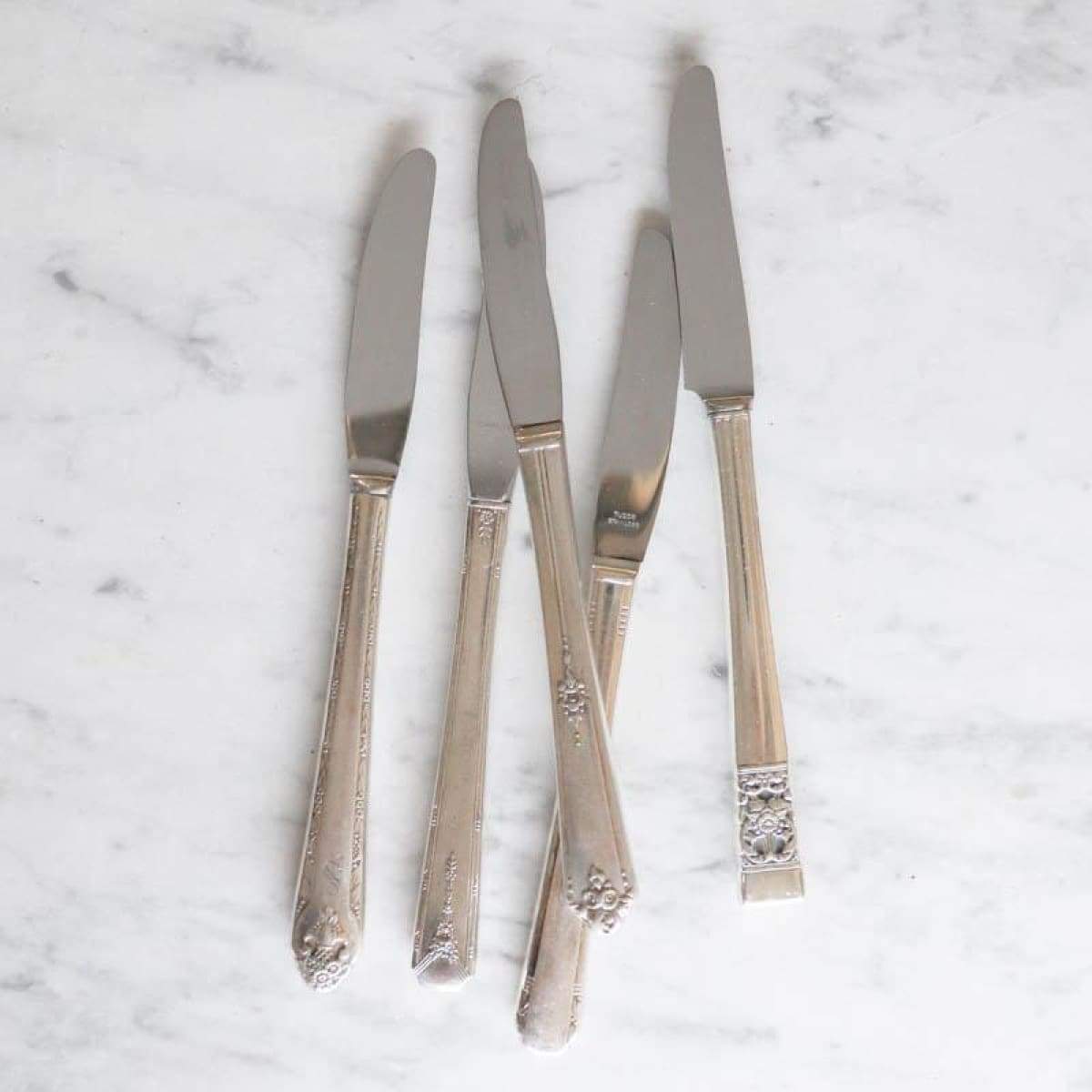 Not Your Grandma's Vintage Grille Knives Set Of 8 - elsie green