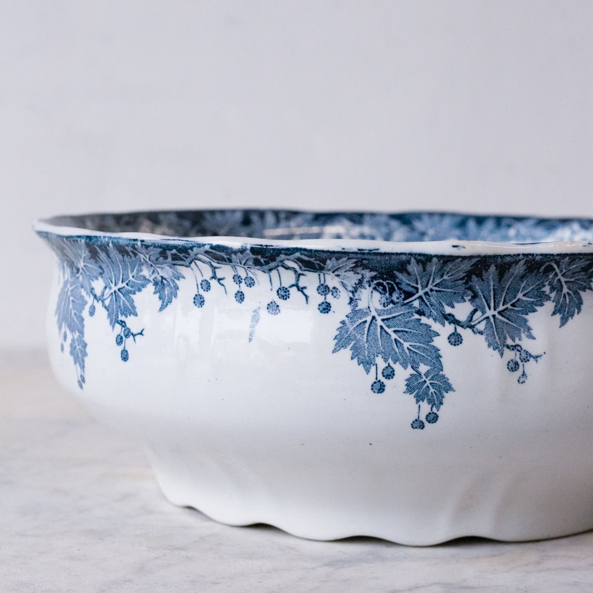 Transferware Serving Bowl - elsie green - The French Kitchen