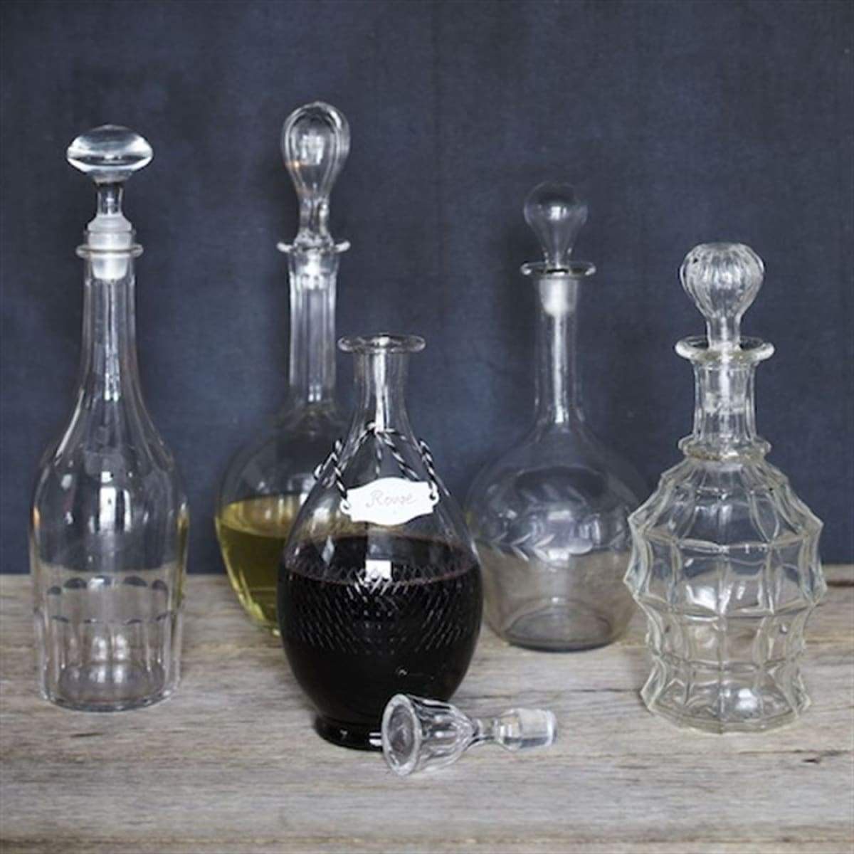 Decanter, Smirnoff, Genie Bottle Shaped, Vintage 1956 – Antigo Trunk